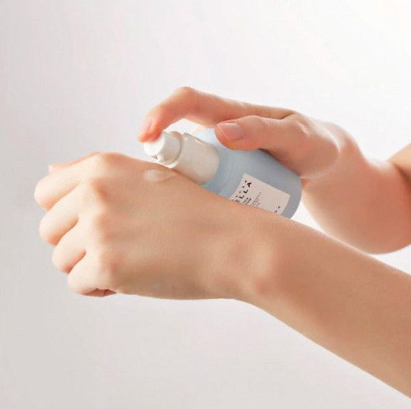 Увлажняющая сыворотка с центеллой SKIN1004 Madagascar Centella Hyalu-Cica Blue Serum 30 мл | Москосметикс
