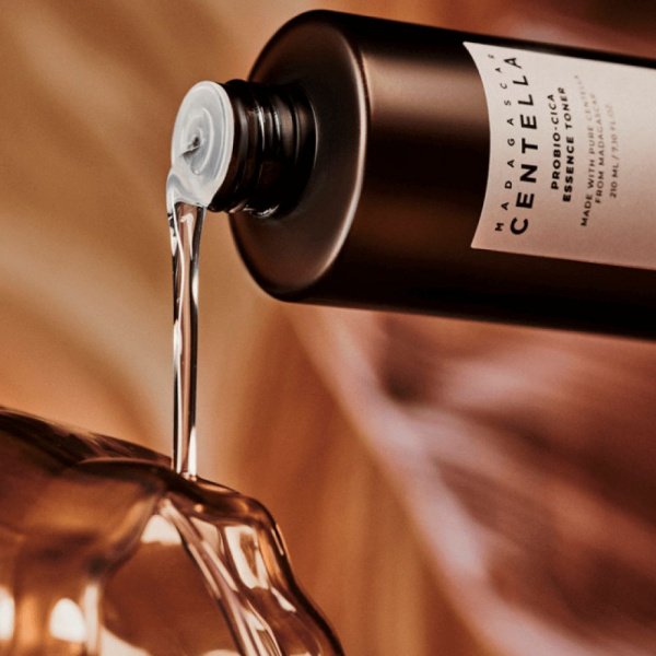 Тонер-эссенция для лица с пробиотиками Skin1004 Madagascar Centella Probio-Cica Essense Toner, 210 мл. | Москосметикс